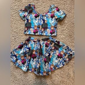 Wild rich kids Disney frozen skirt and shirt size 10